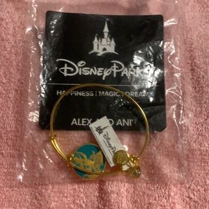 Alex&Ani. Jasmine bracelet